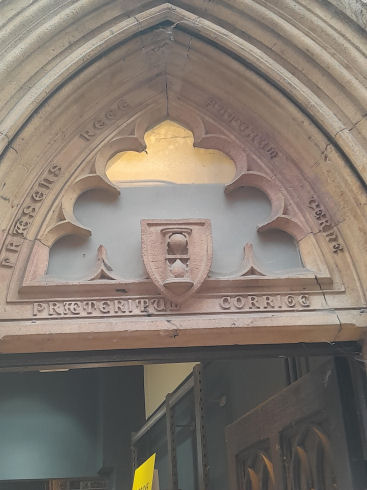 10 Trinity St